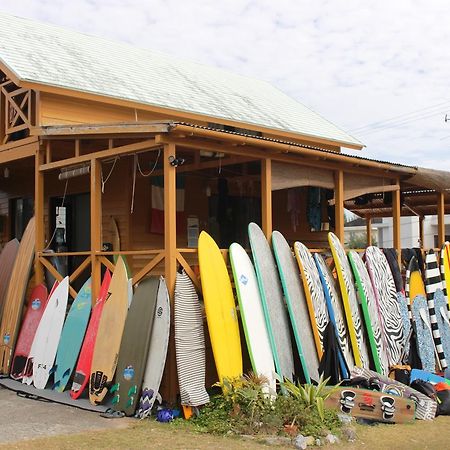 Tropical Surf House Okinawa Hotel Onna Exterior foto